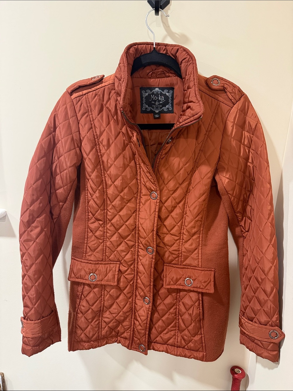 Mo-ka Quilted Puffer Jacket in Rust Orange